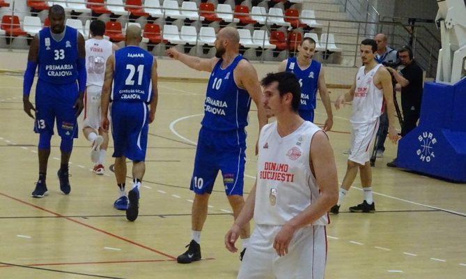 Vlad Corpodean si Iulian Orbeanu , transferati la BCM U Pitesti