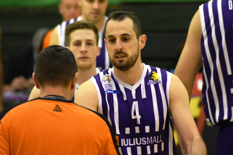 Mladen Jeremic revine in Trivale