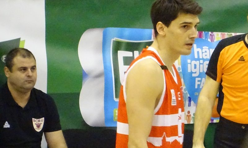 Pedja Stamenkovic a plecat de la CSM U Oradea