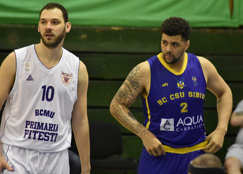 Jordan Williams_Szabolcs Santa